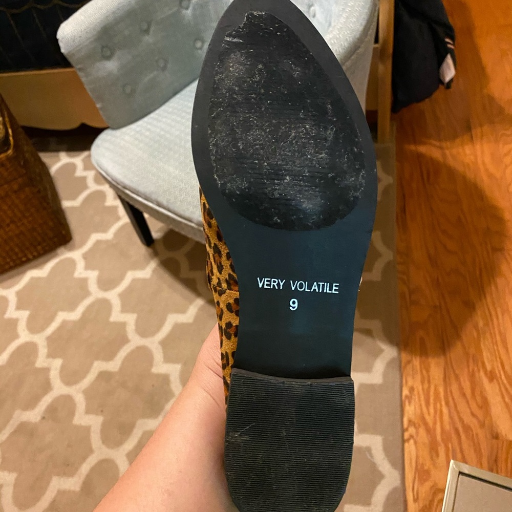 Very Volatile - Size 9 - Picture 12 of 13